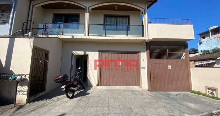 Apartamento com 1 dormitório para alugar, 50 m² por R$ 1.890,91/mês - Picadas do Sul - São José/SC