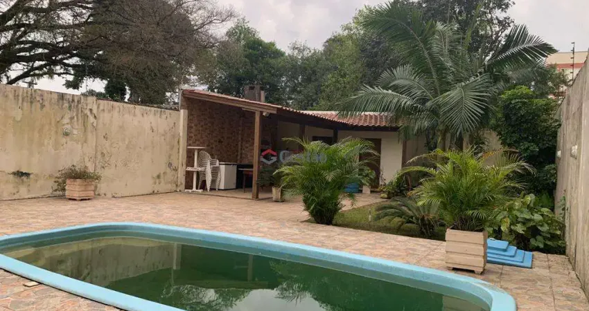 Casa com 2 quartos à venda na Avenida Guilherme Schell, 5158, Centro, Canoas