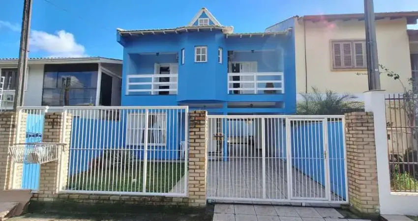 Sobrado com 4 dormitórios