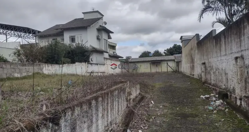 Terreno à venda na Avenida Santos Ferreira, 1759, Nossa Senhora das Graças, Canoas
