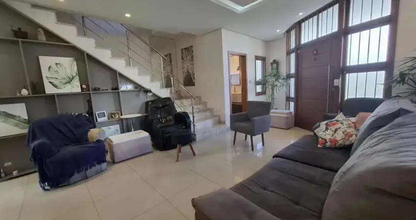 Lindo sobrado de esquina Alto padrão Bairro Mont Serrat  - Oportunidade