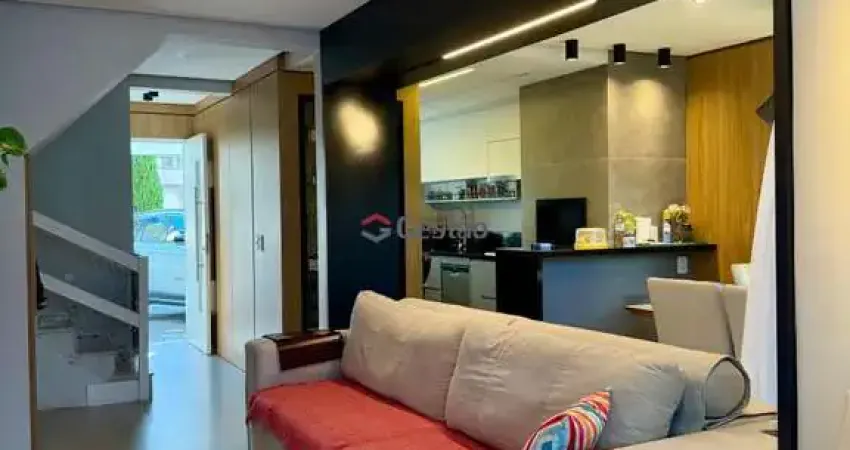 Casa em condomínio - mobiliada - alto padrão - 3 dormitórios - sendo 1 suíte.