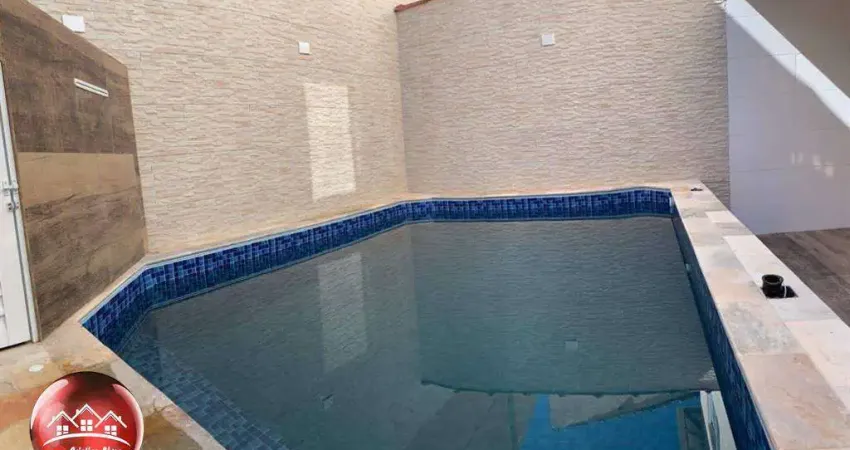 SOBRADO GEMINADO COM GARAGEM LIVRE E PISCINA - PRÓXIMO DA PRAIA - R$930.000.