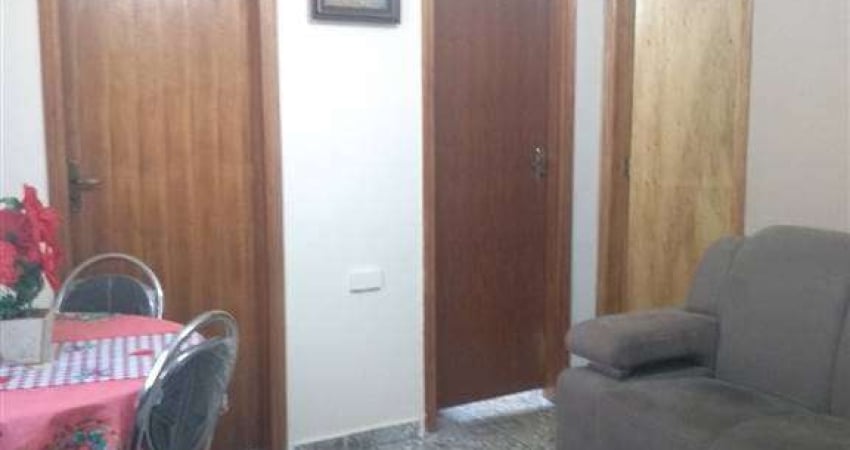 APARTAMENTO - PRÓXIMO AO CENTRO DE CUBATÃO - ÓTIMO LOCAL - R$200.000.