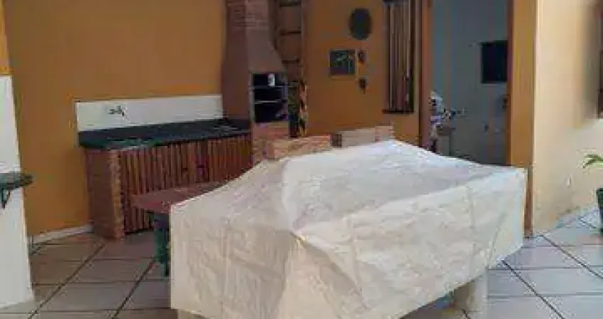 Casa para Venda em São Paulo, Jardim Cris, 3 dormitórios, 2 banheiros