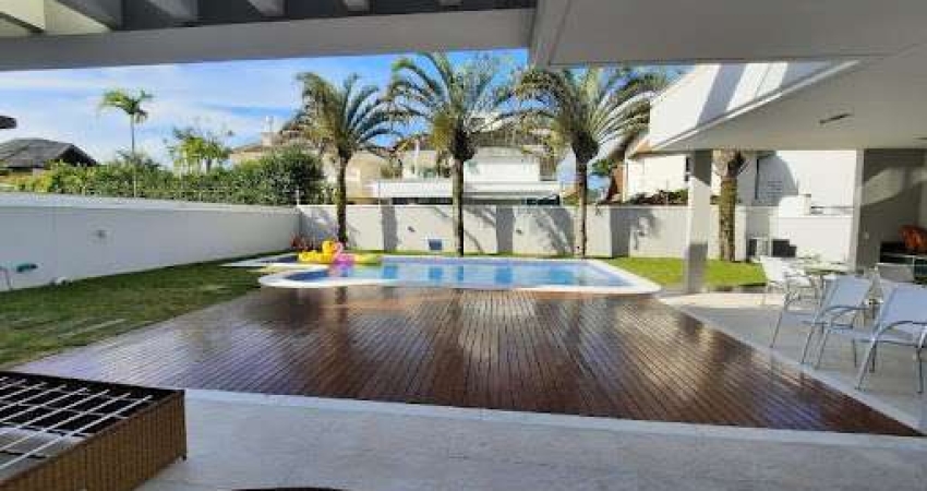 Casa com 7 dormitórios à venda, 900 m² por R$ 10.900.000,00 - Jurerê Internacional - Florianópolis/SC