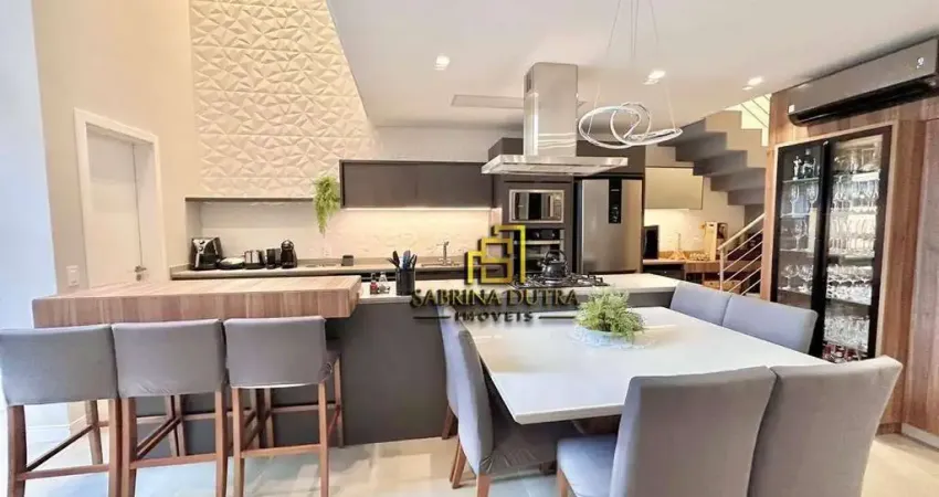 Apartamento com 3 dormitórios à venda, 135 m² por R$ 3.150.000 - Jurerê - Florianópolis/SC