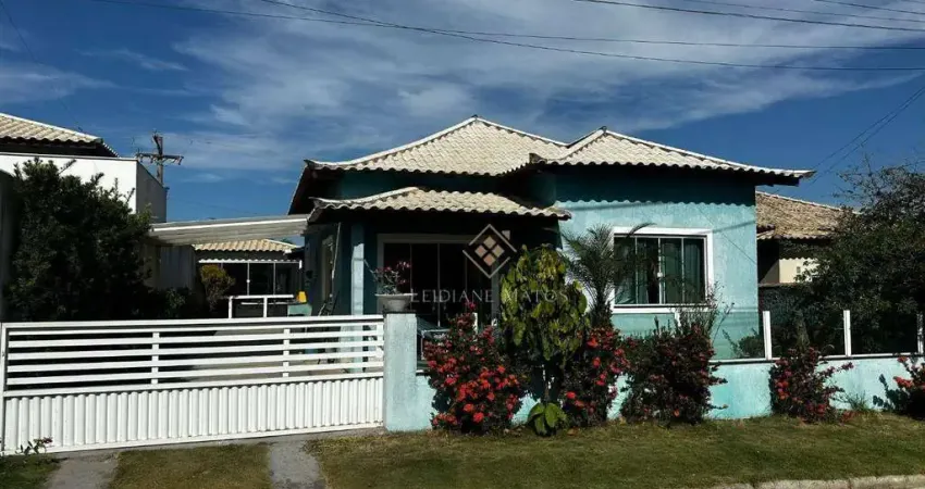 Casa com 3 dormitórios à venda no condomínio Solar dos Cantarinos, 120 m² por R$ 600.000 - São Matheus - São Pedro da Aldeia/RJ