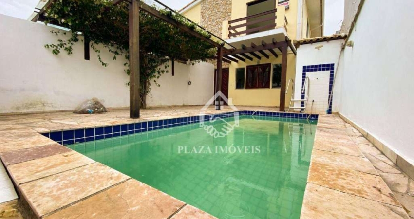 Casa com 5 dormitórios, 220 m² - venda por R$ 680.000,00 ou aluguel por R$ 3.870,00/mês - Nova São Pedro - São Pedro da Aldeia/RJ