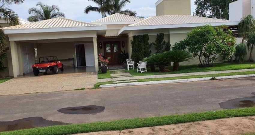 Casa de condomínio para venda tem 268 metros quadrados com 3 quartos