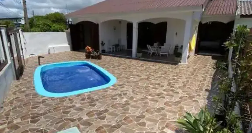 Excelente casa no coração da cidade! 150 metros da concha acústica e do mar!