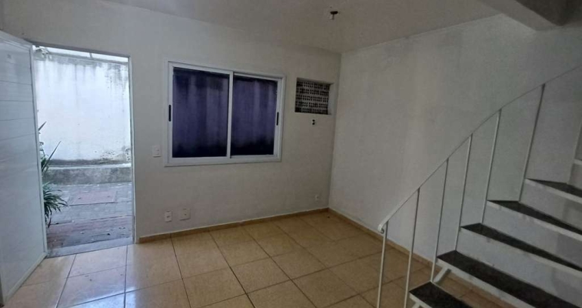 Casa Duplex para Venda em Rio de Janeiro, Praça Seca, 2 dormitórios, 2 banheiros, 1 vaga