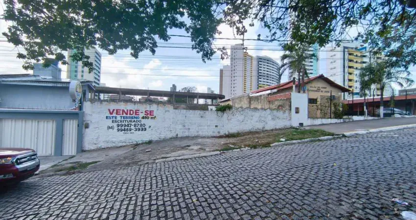 Terreno à Venda em Ponta Negra, Natal, Rio Grande do Norte - Oportunidade Única!