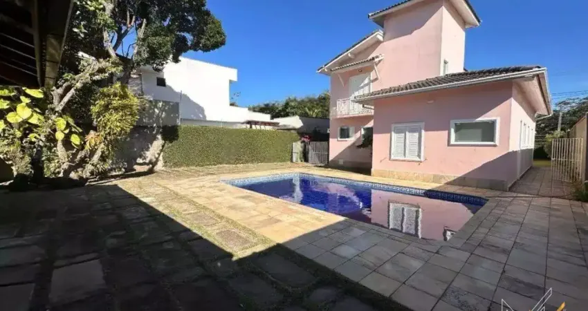 Vendo casa espetacular com 4 suítes em costa azul em rio das ostras
