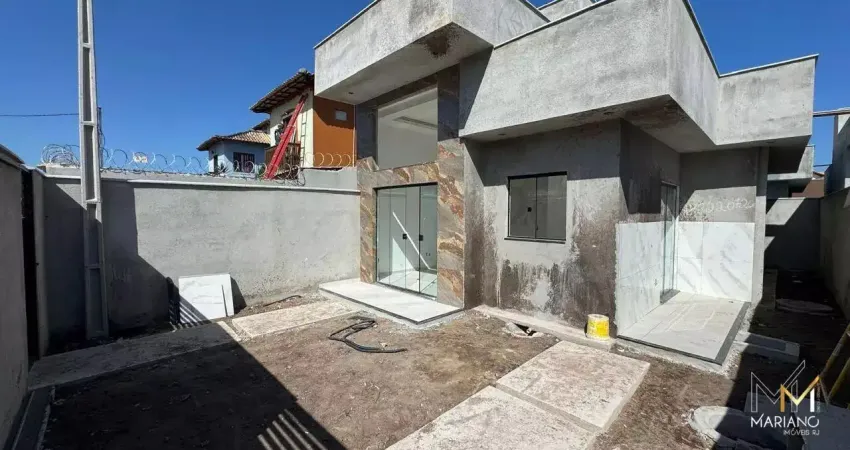 Vendo maravilhosa casa linear com 2 dormitórios  na enseada em rio das ostras