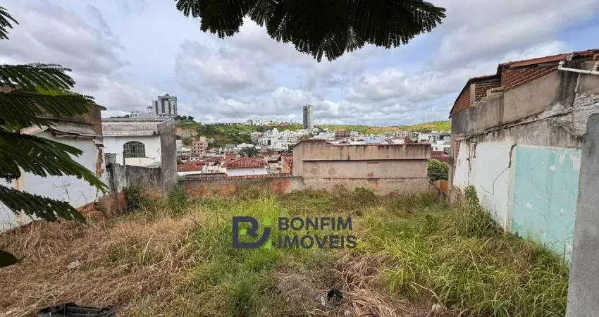 Terreno à venda no Grã-Duquesa, Governador Valadares