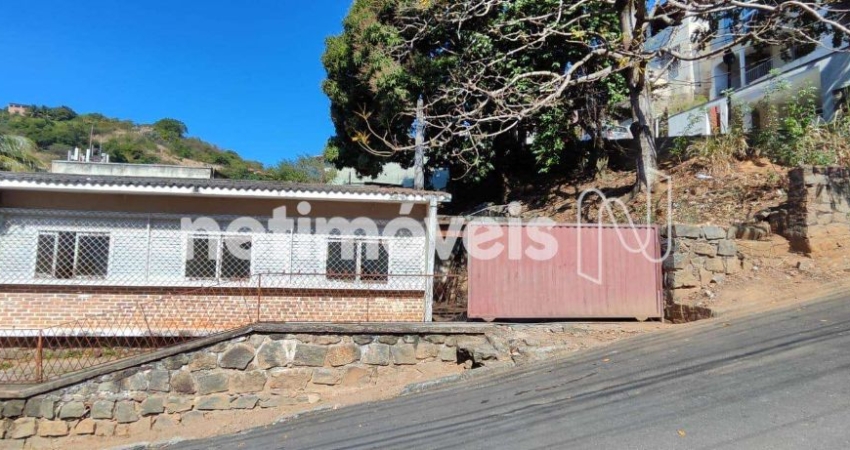 Casa com 3 quartos à venda na Rua Doutor Ernestino Lyrio do Nascimento, 11111, Fradinhos, Vitória
