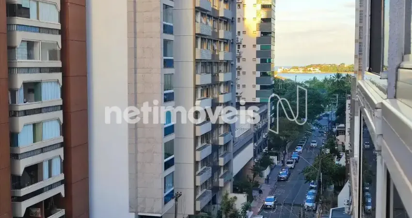 Lindo e Amplo 03 Qtos Suíte Varanda Quadra Mar Oportunidade