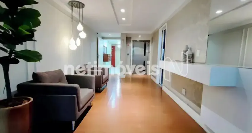 Lindo e Amplo 02 Qtos Suíte Varanda Elevador Oportunidade Única