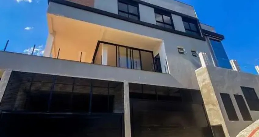 Casa com 4 quartos à venda na Rua 109 L, 11, Canto da Praia, Itapema