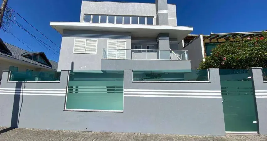 Casa com 7 quartos à venda na Avenida Prefeito Cirino Adolfo Cabral, 3509, Meia Praia, Navegantes