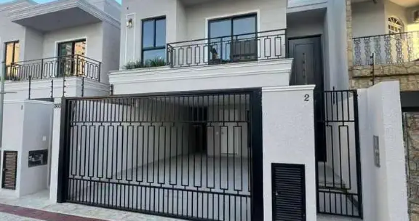 Casa com 3 quartos à venda na Rua Juvenal Garcia, 303, Centro, Itajaí