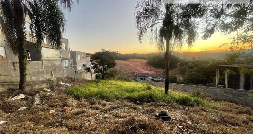 Terrenos para venda em Atibaia no bairro Jardim Colonial