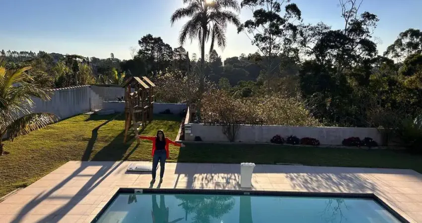 IMÓVEL LINDÍSSIMO EM IBIÚNA - SP ACEITA FINANCIAMENTO BANCÁRIO