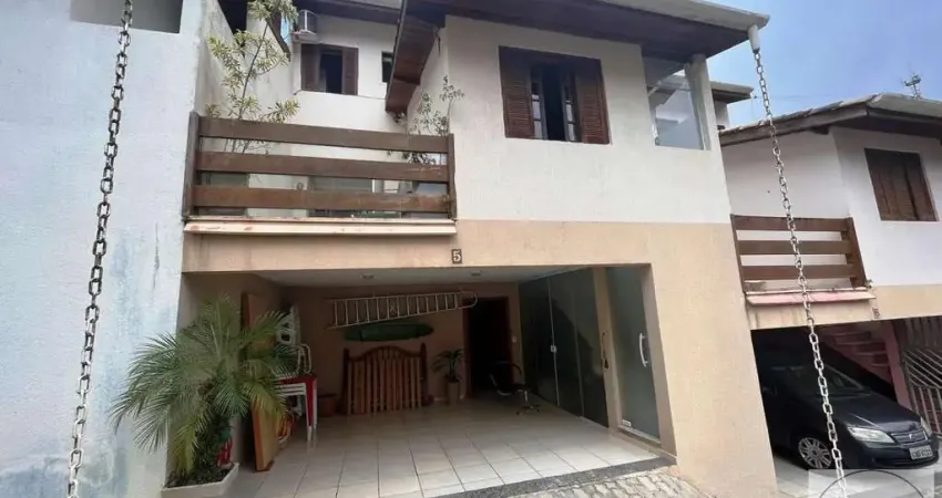 Casa em Condomínio para Venda em São Sebastião, São Francisco da Praia, 2 suítes, 3 banheiros, 2 vagas