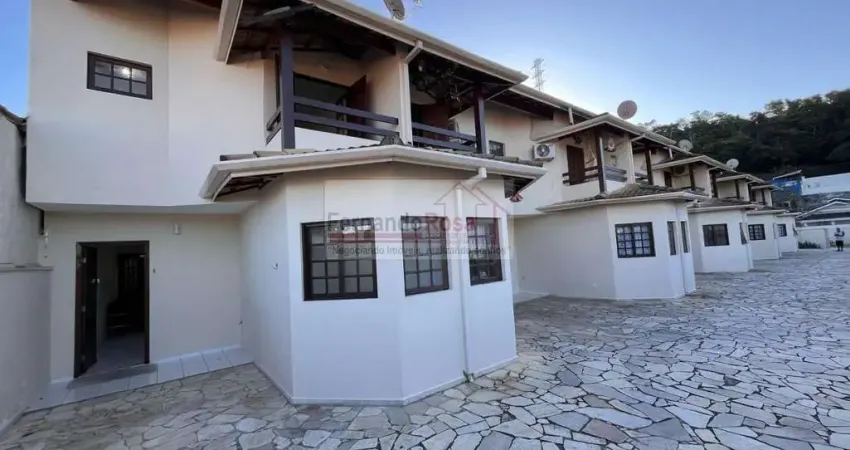 Casa em Condomínio para Venda em São Sebastião, Pontal da Cruz, 2 dormitórios, 2 suítes, 3 banheiros, 1 vaga