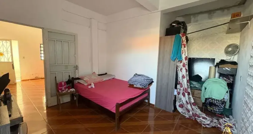 Casa com 2 quartos à venda no Monte Carlo, Santa Luzia