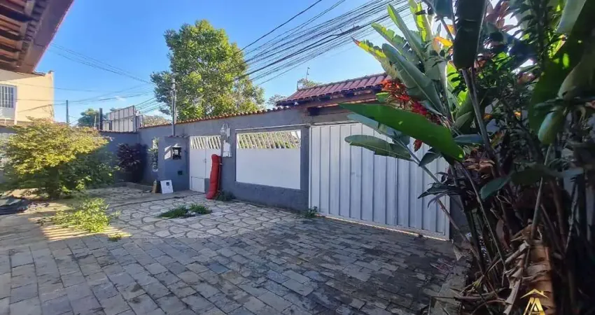 Casa com 3 quartos à venda na Avenida Doutor Ângelo Teixeira da Costa, Frimisa, Santa Luzia