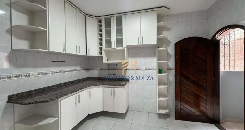 Sobrado com churrasqueira e  4 dormitórios para alugar, 246 m² por R$ 3.710/mês - Parque Continental II - Guarulhos/SP