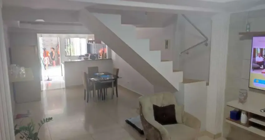 Sobrado com 2 dormitórios à venda, 180 m² por R$ 600.000,00 - Jardim Santa Cecília - Guarulhos/SP