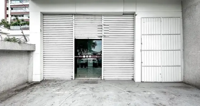 Ponto comercial de 220m² com salão de venda e depósito no adrianópolis para aluguel