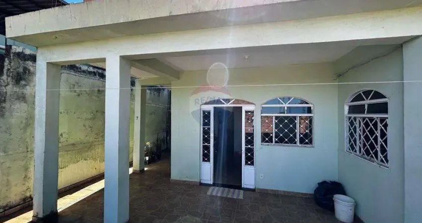 Casa com loja à venda no Vale do Jatobá - BH