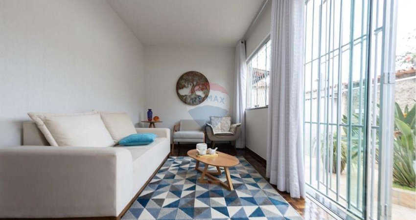 Casa Aconchegante  em Rua Tranquila e Excelente Localização