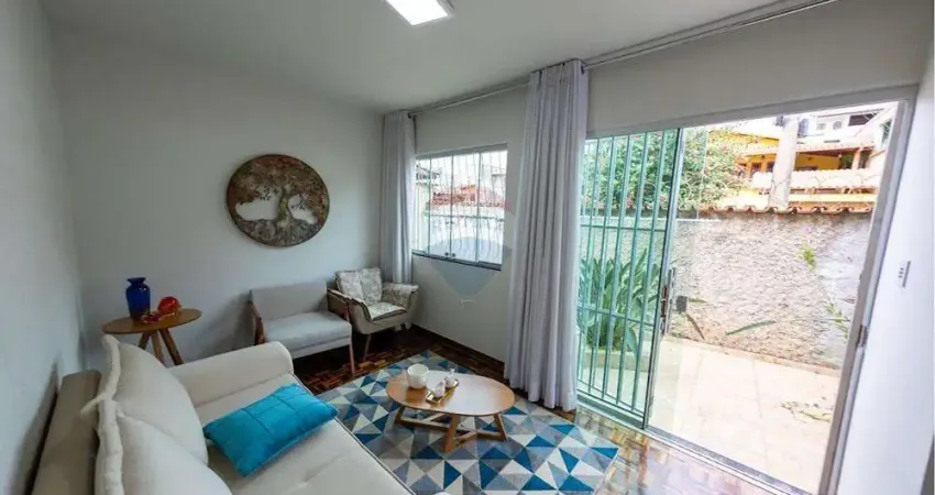 Casa Aconchegante  em Rua Tranquila e Excelente Localização