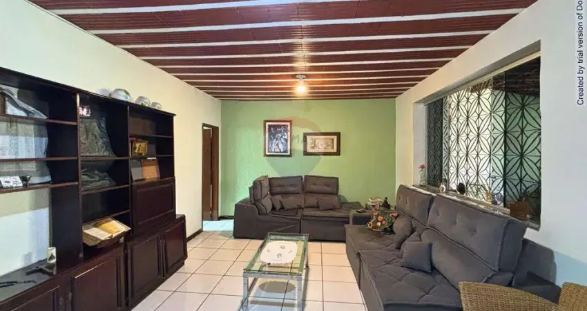 Vendo lote conta com 3 residências independentes, bairro suzana/belo horizonte