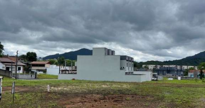 Terreno à venda no Jaraguá 99, Jaraguá do Sul 