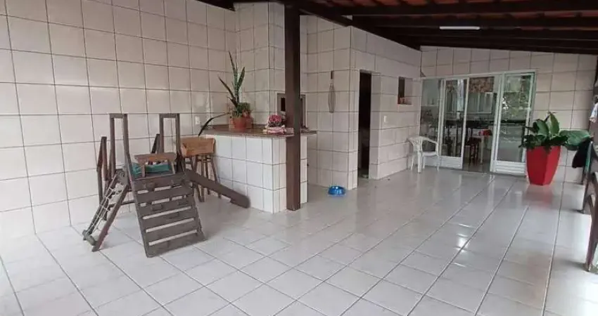 Apartamento com sala comercial no térreo no Centro de Jaraguá do Sul