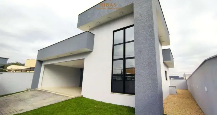 AMPLA CASA INDIVIDUAL A VENDA NO LOTEAMENTO VILA GERMÂNICA EM JARAGUÁ DO SUL