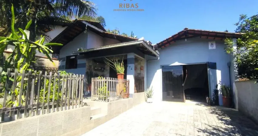Casa ampla para venda no bairro ilha da figueira em jaraguá do sul