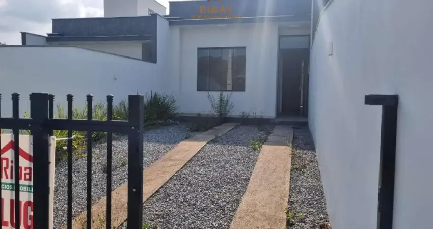 Casa com 2 quartos para alugar no Rio Branco, Guaramirim 