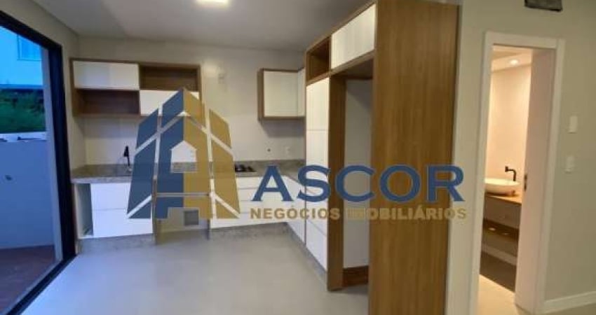 Casa com 3 quartos para alugar na Rua Cambuí, --, Alto Ribeirão Leste, Florianópolis