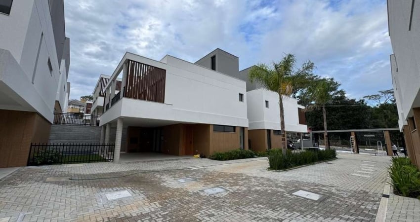 Casa em condomínio fechado com 3 quartos à venda na Rodovia Haroldo Soares Glavan, --, Cacupé, Florianópolis