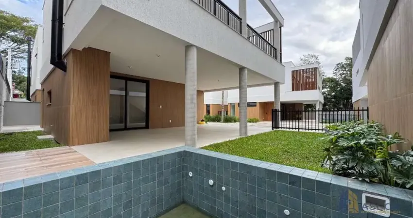 Casa em condomínio fechado com 3 quartos à venda na Rodovia Haroldo Soares Glavan, --, Cacupé, Florianópolis