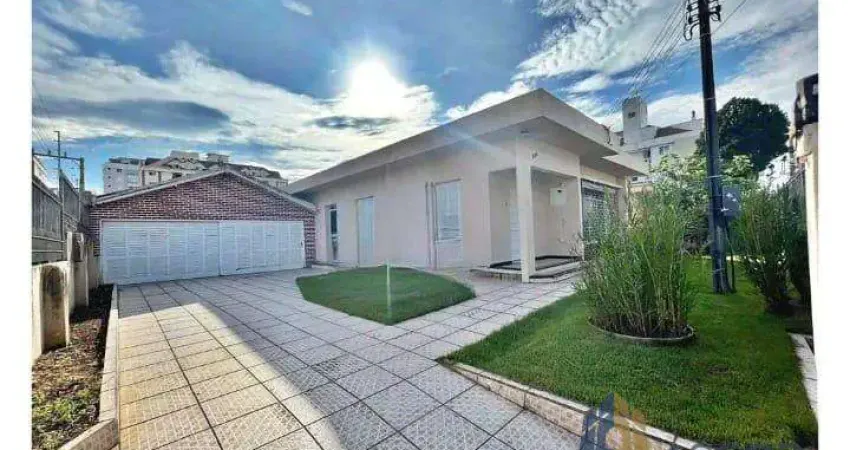 Casa com 4 quartos à venda na Rua Doutor Abel Capela, --, Coqueiros, Florianópolis