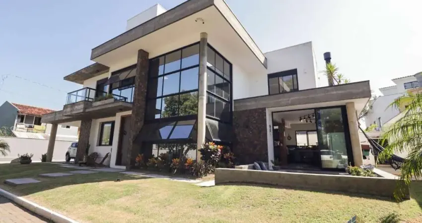Casa em condomínio fechado com 4 quartos à venda na Rua do Gramal, --, Campeche, Florianópolis