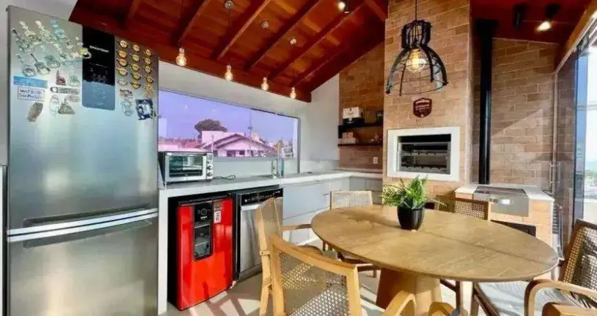 Casa com 3 quartos para alugar na Rua João Meirelles, --, Abraão, Florianópolis